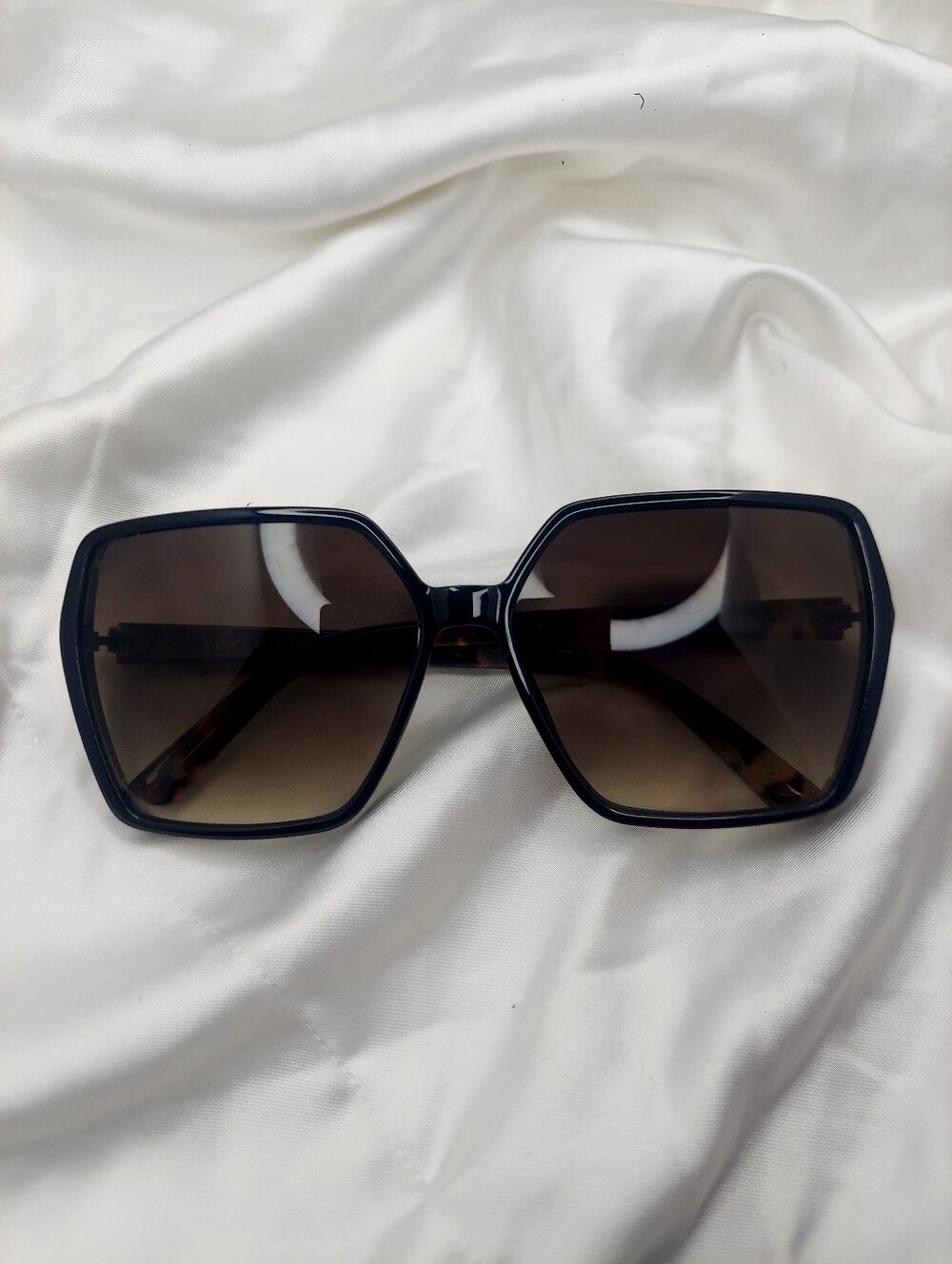 Vince Camuto VC941 Glam Square Sunglasses